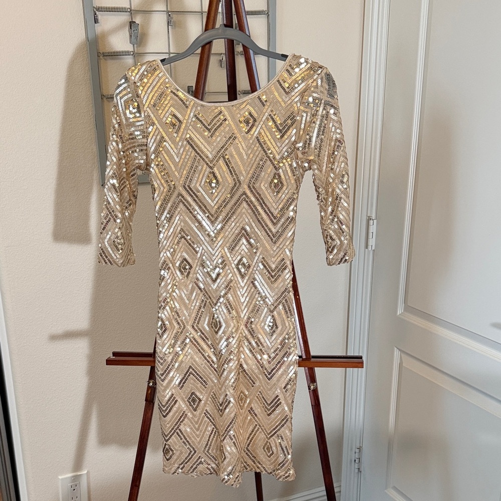 City Triangles Metallic Long Sleeve Dress